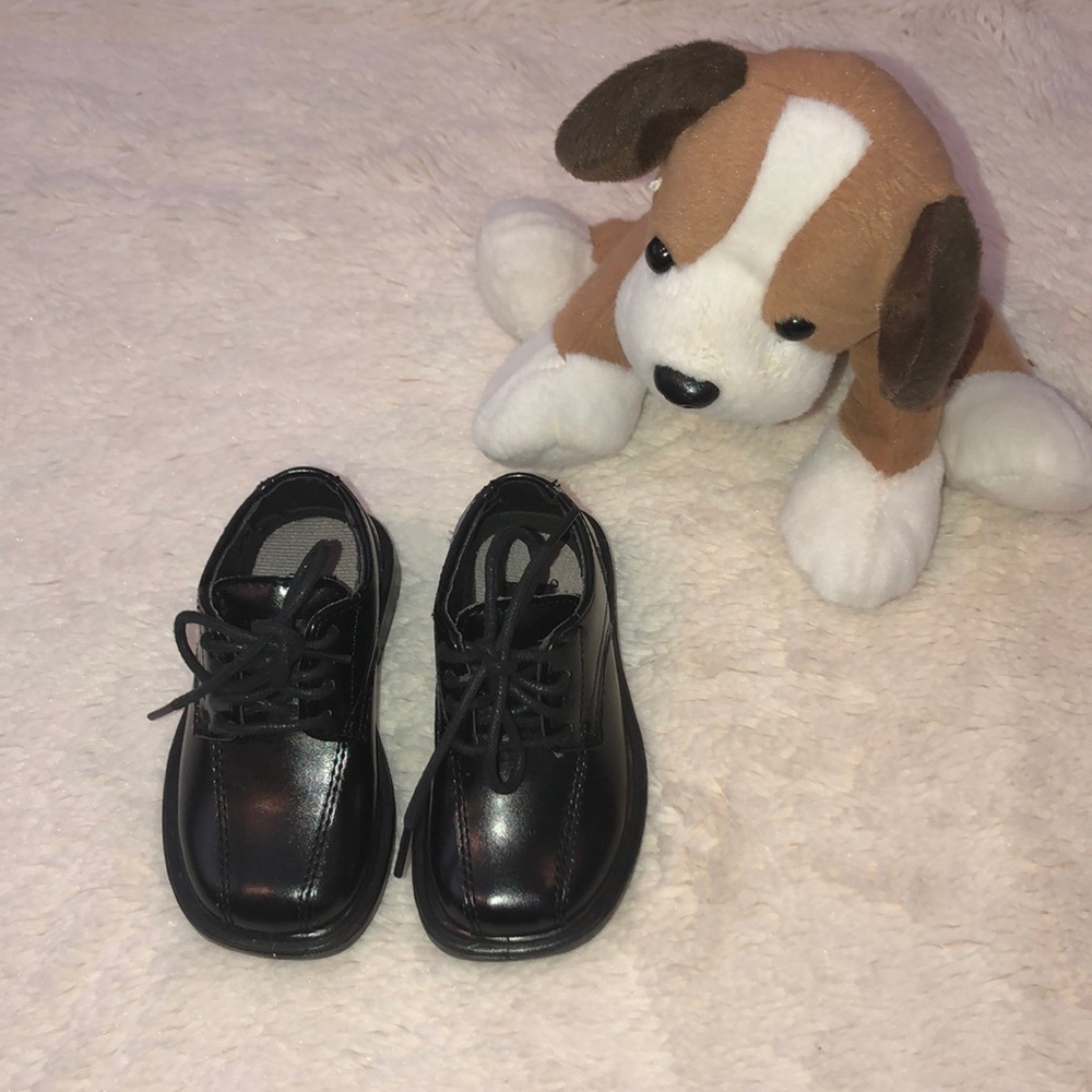 Deer Stags dress shoes black with laces 5c